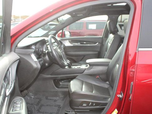 Used 2023 Cadillac XT6 Premium Luxury w/ Technology Package image 8