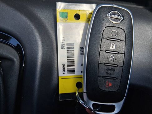 New 2026 Nissan Sentra SR w/ Floor Mat Package FWD image 36