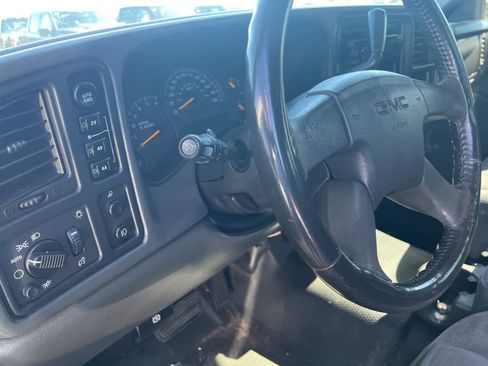 Used 2005 GMC Sierra 1500 SLE image 27
