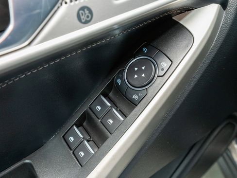 Used 2022 Ford Explorer XLT w/ Equipment Group 202A image 15