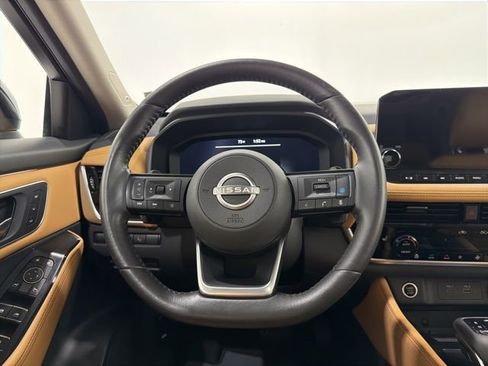 Used 2022 Nissan Rogue Platinum AWD/4WD image 30