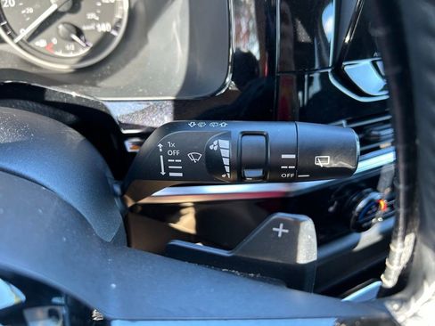Used 2023 Nissan Pathfinder SV w/ SV Premium Package FWD image 22