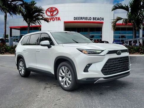 New 2026 Toyota Grand Highlander FWD image 1