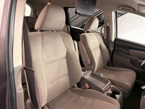 Used 2013 Honda Odyssey EX image 23