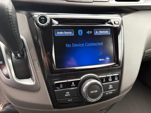 Used 2016 Honda Odyssey Touring image 2