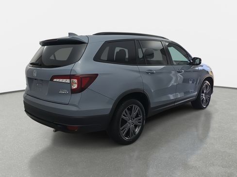 Certified 2022 Honda Pilot Sport image 5
