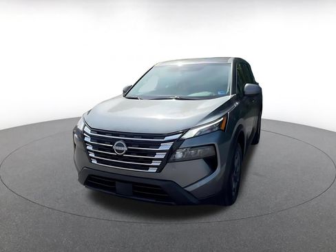 Used 2025 Nissan Rogue SV FWD image 7