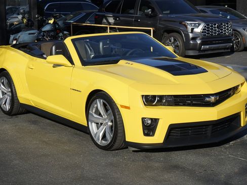 Used 2013 Chevrolet Camaro ZL1 RWD image 7