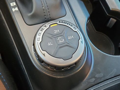 Used 2023 Ford Bronco Outer Banks image 14