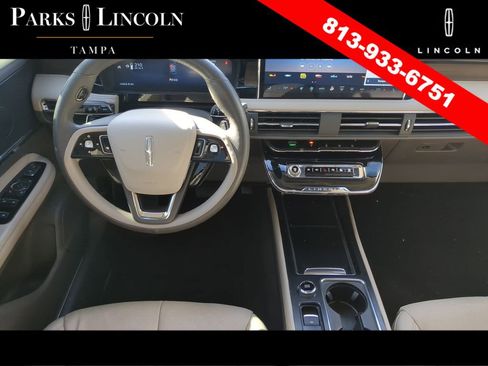 Used 2024 Lincoln Corsair Reserve w/ Equipment Group 201A image 12