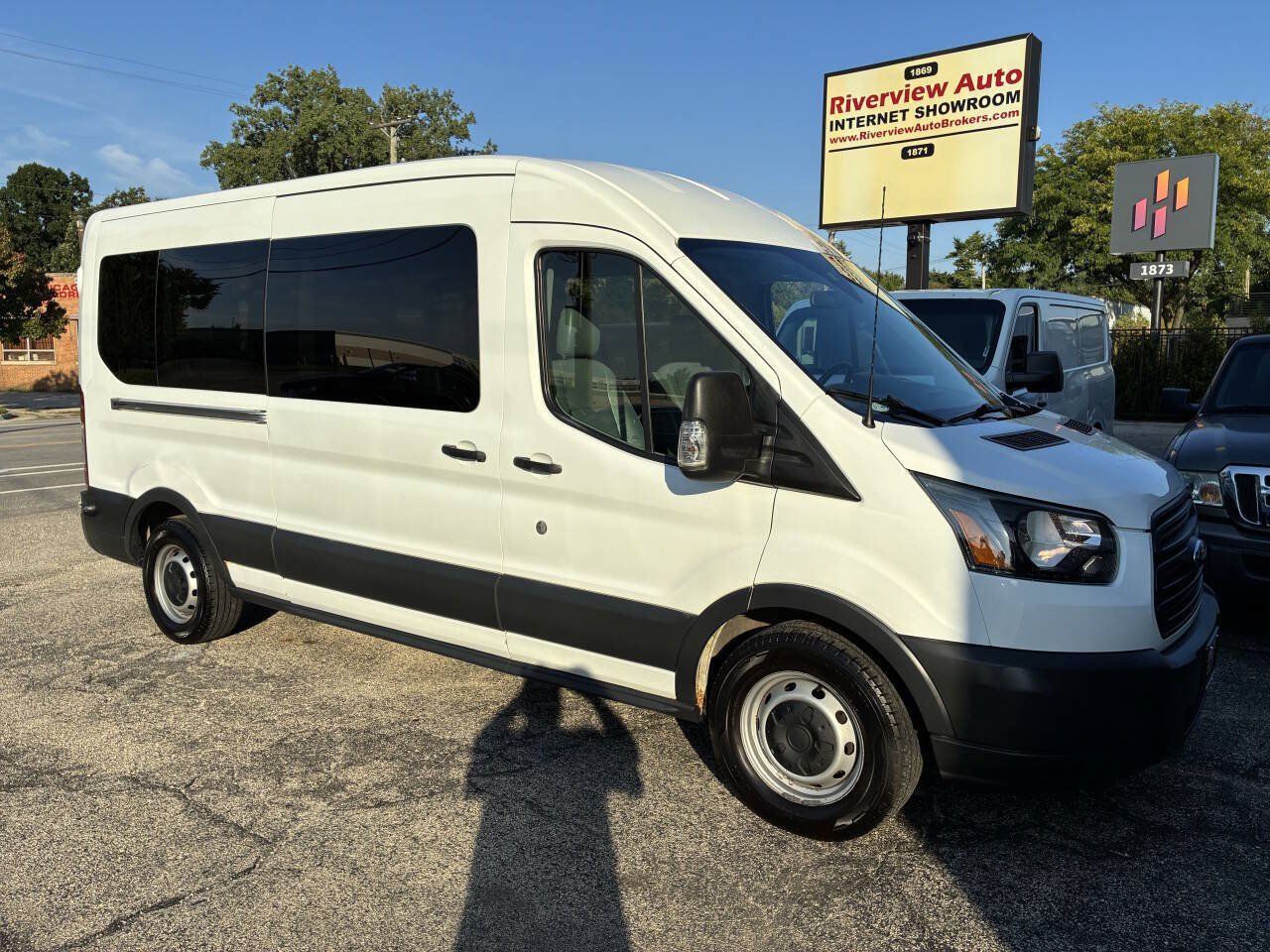 Used 2016 Ford Transit 350 XL RWD image 2