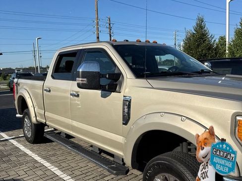 Used 2017 Ford F250 Lariat w/ Lariat Ultimate Package AWD/4WD image 2