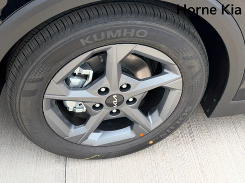 New 2026 Kia K4 FWD image 8