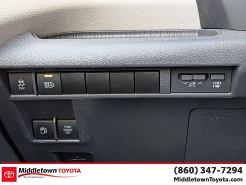 Certified 2024 Toyota Sienna XLE image 19