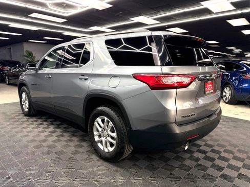 Used 2021 Chevrolet Traverse LT FWD image 11
