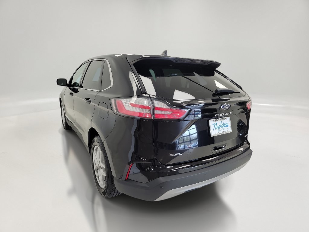 Used 2024 Ford Edge SEL AWD/4WD image 5