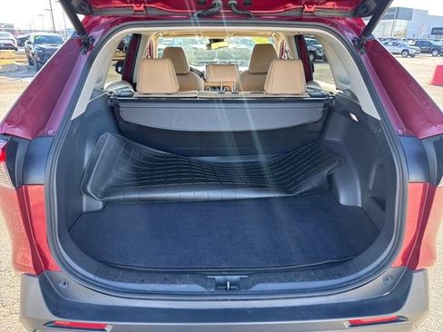 Used 2023 Toyota RAV4 XLE Premium image 7