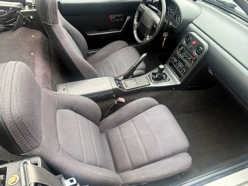 Used 1990 MAZDA MX-5 Miata RWD image 27