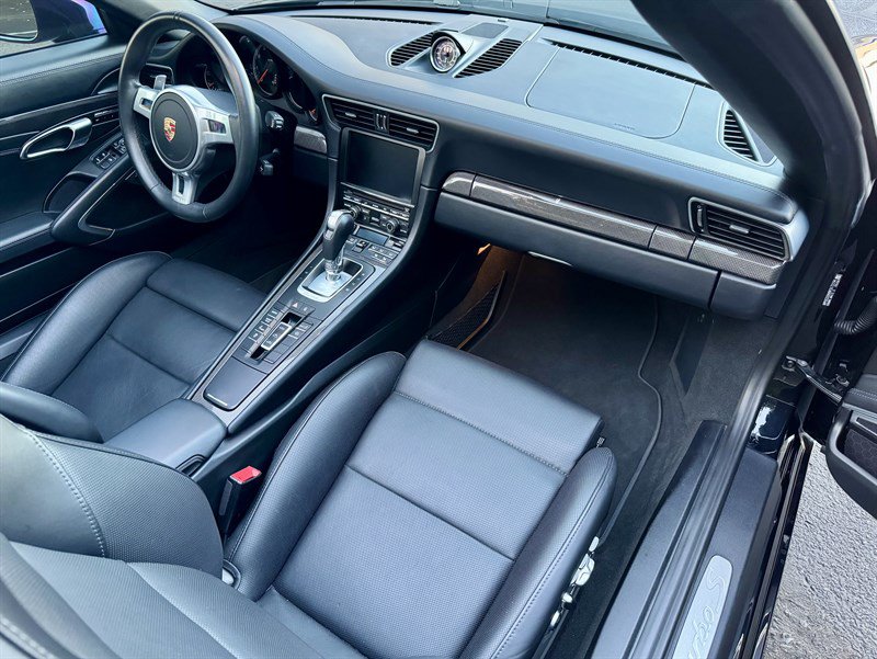 Used 2015 Porsche 911 Turbo S w/ High-end Infotainment Package AWD/4WD image 55