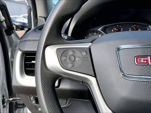 Used 2022 GMC Terrain SLE AWD/4WD image 18