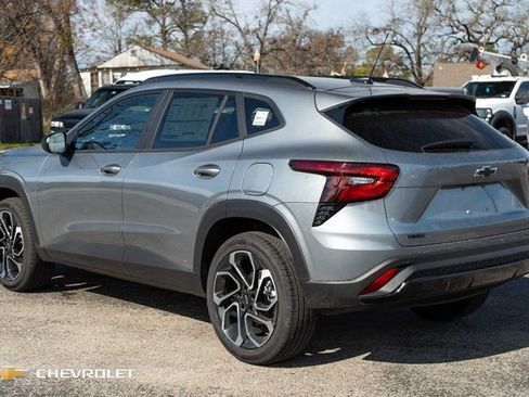 New 2026 Chevrolet Trax RS w/ Driver Confidence Package image 9