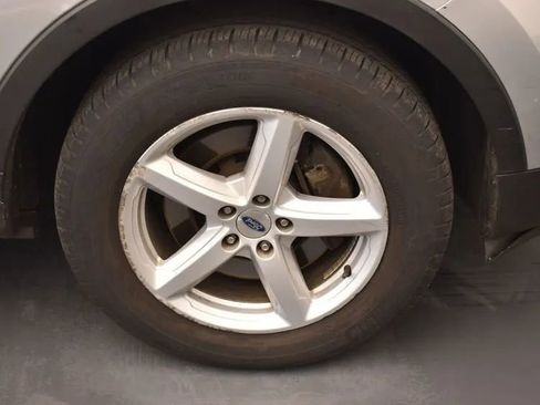 Used 2017 Ford Explorer XLT w/ Equipment Group 202A image 38