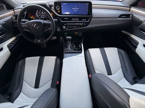 Used 2023 Lexus ES 350 F Sport image 10