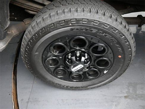 Used 2021 Ford F350 Platinum w/ Tremor Off-Road Package image 18