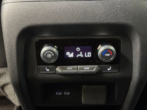 New 2026 GMC Acadia Elevation w/ Elevation Premium Package FWD image 19
