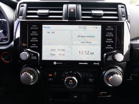 Used 2022 Toyota 4Runner TRD Off-Road AWD/4WD image 14