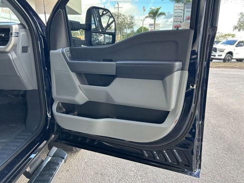 Used 2024 Ford F350 XLT image 28