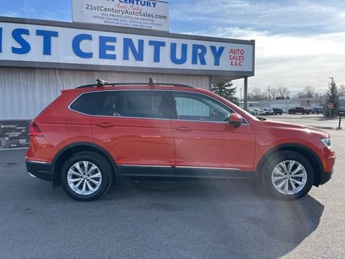 Used 2018 Volkswagen Tiguan SE image 15
