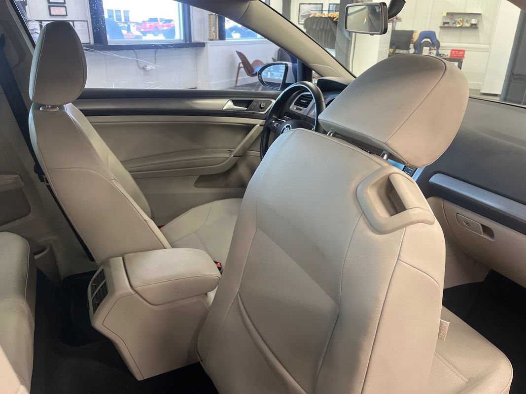 Used 2015 Volkswagen Golf S FWD image 48