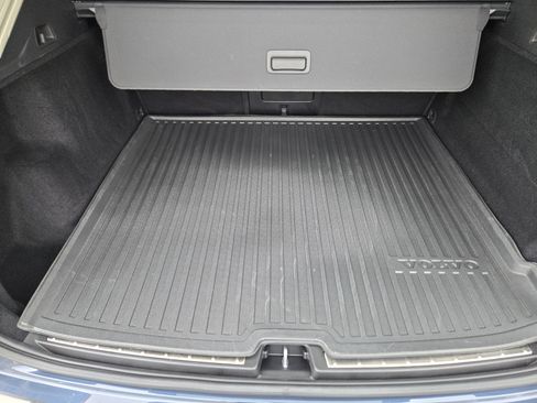 Used 2023 Volvo XC60 B5 Core w/ Climate Package image 43