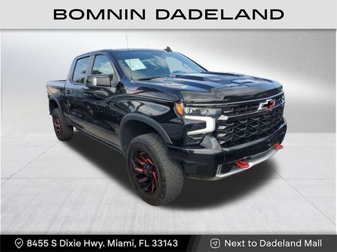 Used 2022 Chevrolet Silverado 1500 ZR2 w/ Technology Package image 1