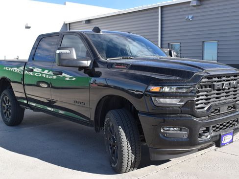 New 2026 RAM 2500 Big Horn AWD/4WD image 3