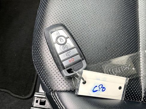 Certified 2022 Ford Escape SEL w/ Technology Package image 36