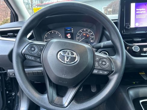 Certified 2025 Toyota Corolla LE image 22