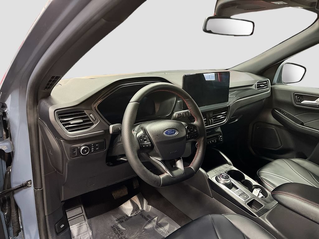 Used 2025 Ford Escape ST-Line Elite w/ Premium Technology Package AWD/4WD image 9