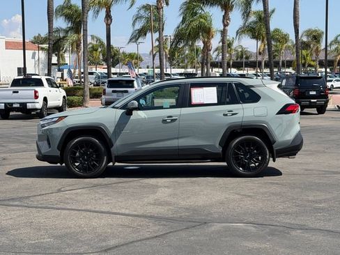 Used 2022 Toyota RAV4 XLE Premium FWD image 9