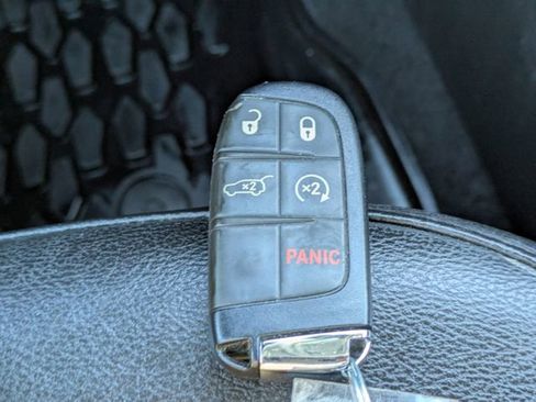 Certified 2020 Jeep Compass Latitude w/ Popular Equipment Group FWD image 29