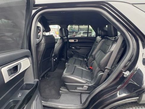 Used 2021 Ford Explorer ST w/ Equipment Group 401A AWD/4WD image 19