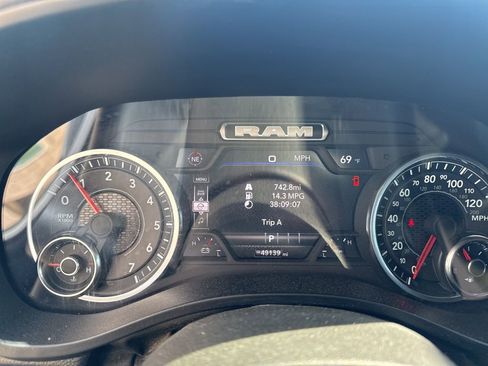 Used 2025 RAM 1500 Big Horn image 18