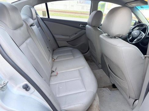 Used 2012 Nissan Altima 2.5 S w/ 20th Anniversary Pkg image 18