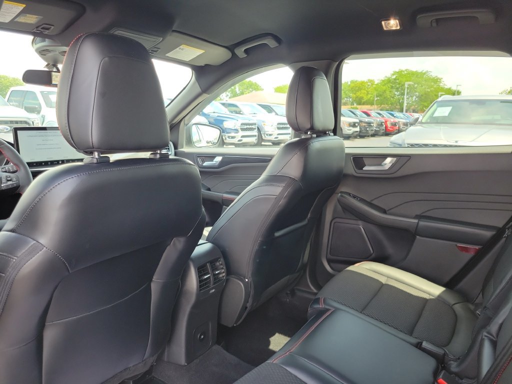 Certified 2023 Ford Escape ST-Line w/ Tech Pack #1 FWD image 16
