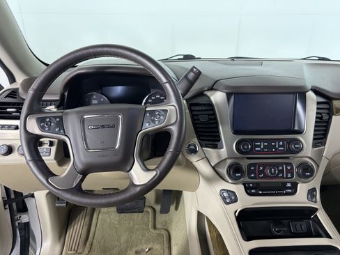 Used 2016 GMC Yukon Denali w/ Open Road Package AWD/4WD image 3