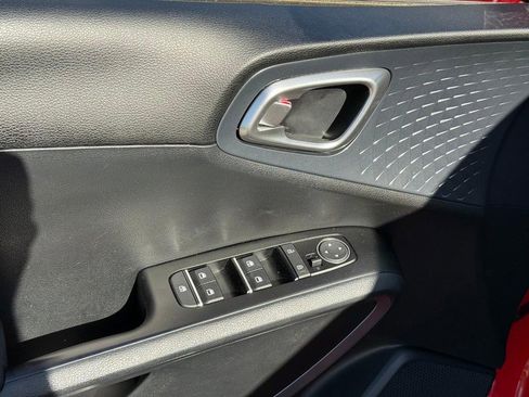 Used 2022 Kia Soul GT-Line image 19