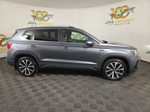 Used 2022 Volkswagen Taos SE FWD image 10