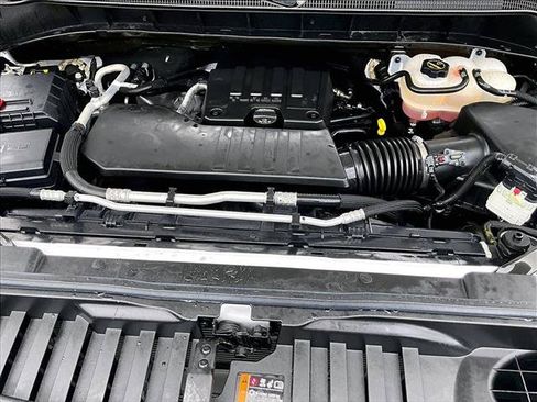 Used 2025 Chevrolet Silverado 1500 W/T w/ WT Value Package RWD image 11