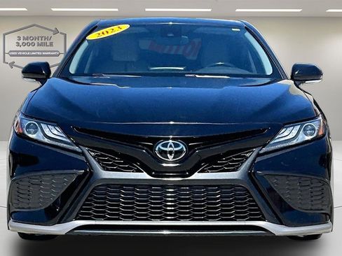 Used 2023 Toyota Camry XSE FWD image 2